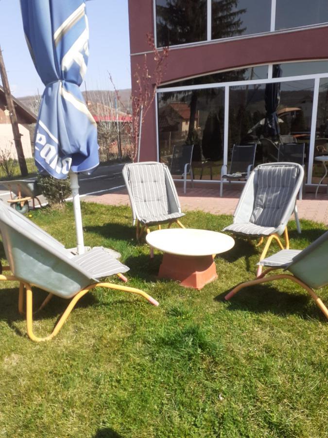 Pensiunea Mara Baiculesti Екстериор снимка